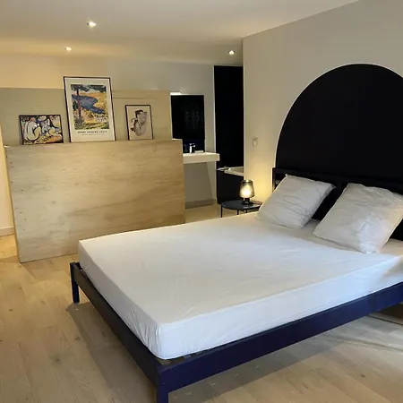 Le Troglo Du Chateau بيت للعطل Beaumont (Vienne)