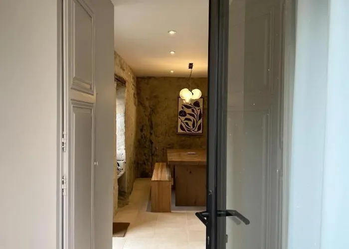 بيت للعطل Le Troglo Du Chateau