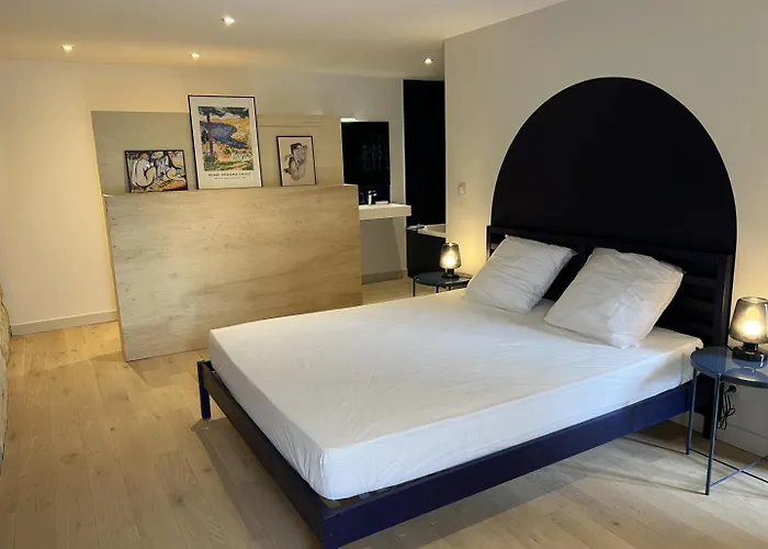 Le Troglo Du Chateau Сasa de vacaciones Beaumont (Vienne)